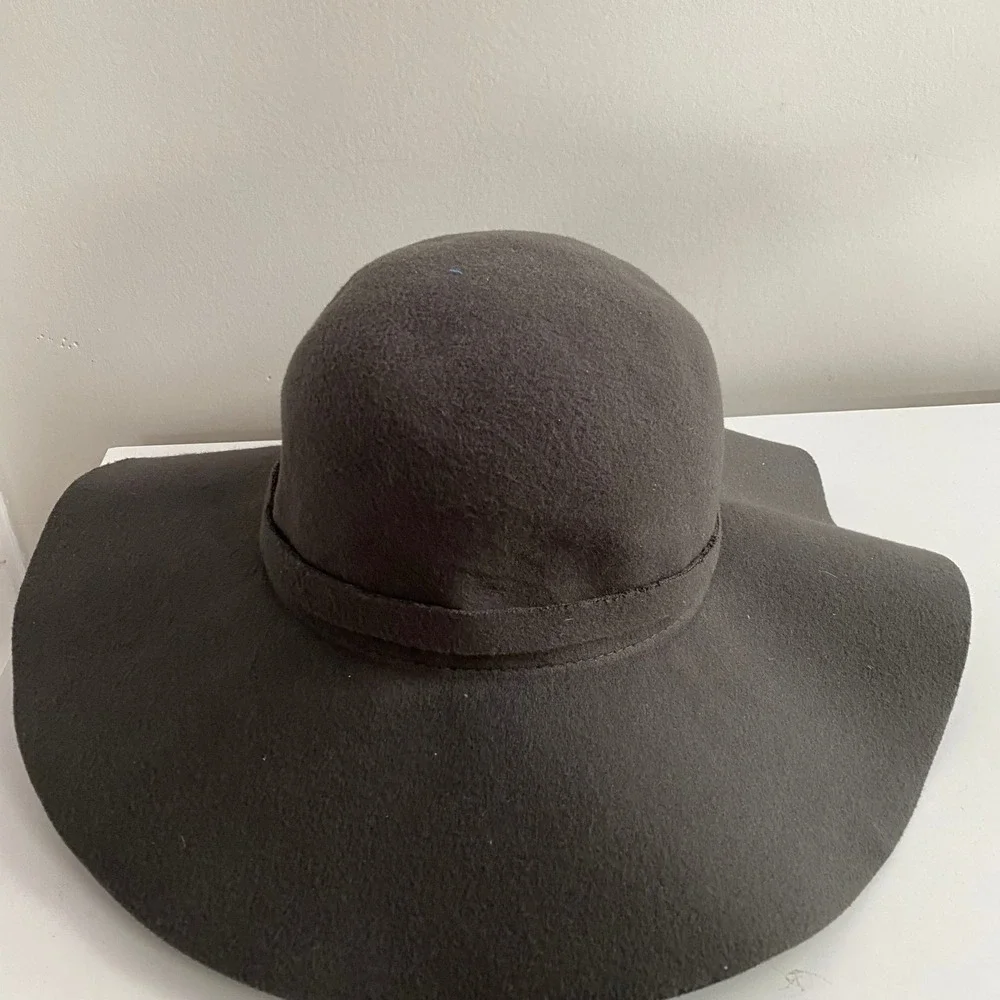rue21 etc! Floppy Wide Brim Hat Womens OS‎ Charcoal Gray Black Bow Detail
